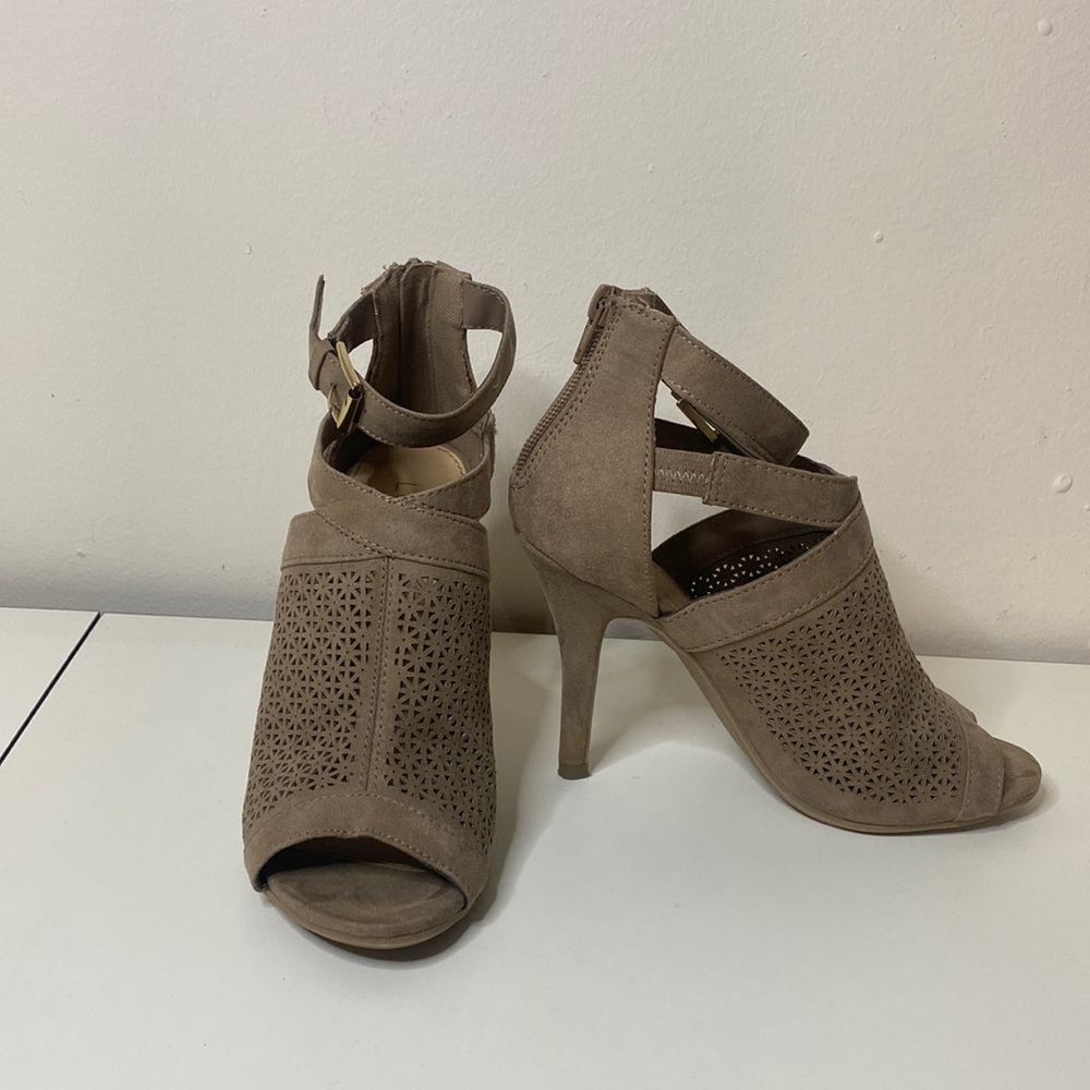 LC Lauren Conrad | Yarrow Women’s High Heel Ankle Boots